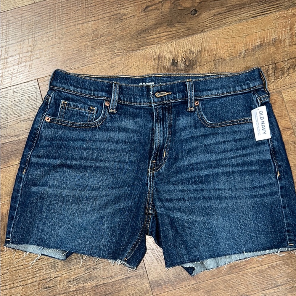 Old Navy NWT Blue Jean Shorts Raw Frayed Hem Size 8